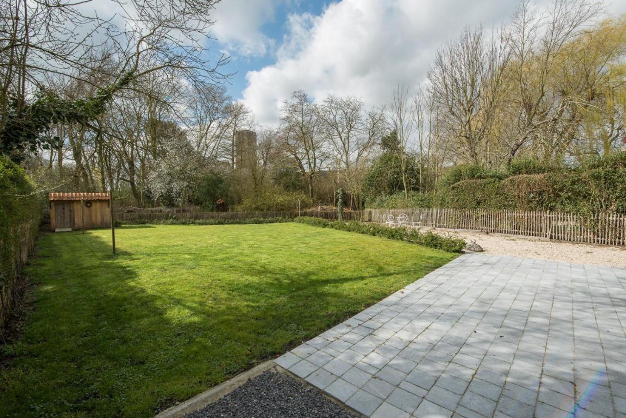 Vila Tilia Damme Exteriér fotografie
